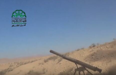 كتائب الثوار تستهدف بصواريخ الغراد مطار الناصرية في منطقة القلمون الشرقي بريف دمشق
