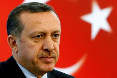 أردوغان ينتقد تدخل موسكو في سورية وجزيرة القرم